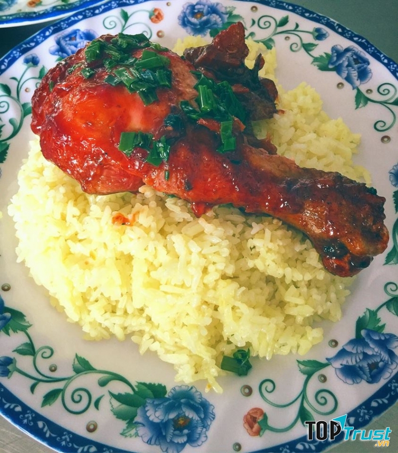 Cơm gà rô ti được coi là món 