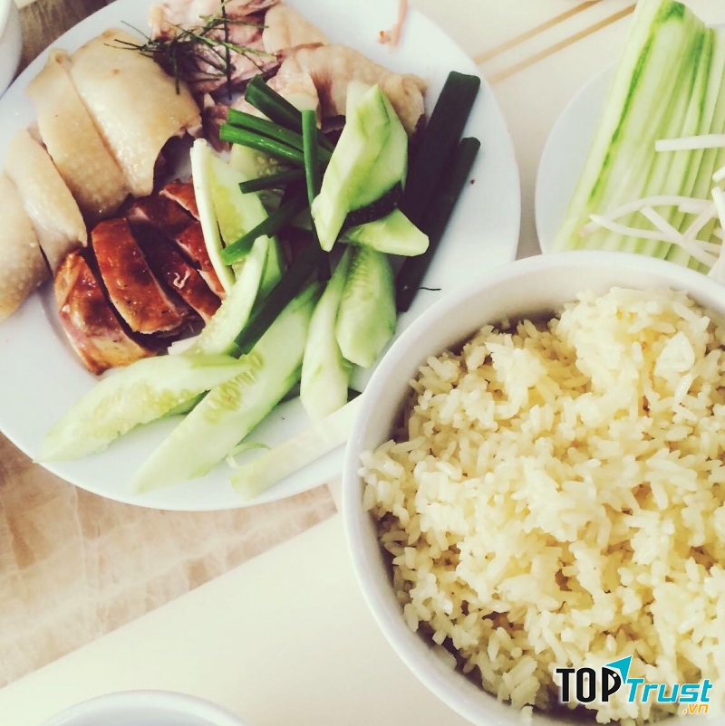 Cơm gà Thượng Hải thuộc nhà hàng Thượng Hải, Group Hoàng Ty
