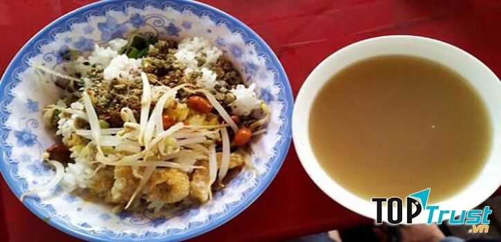 Cơm hến Bà Cam