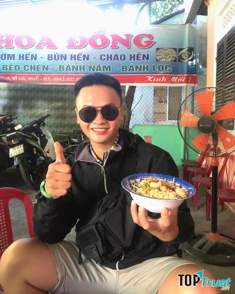 Cơm Hến Hoa Đông