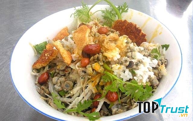 Cơm Hến Pasteur - Lê Độ