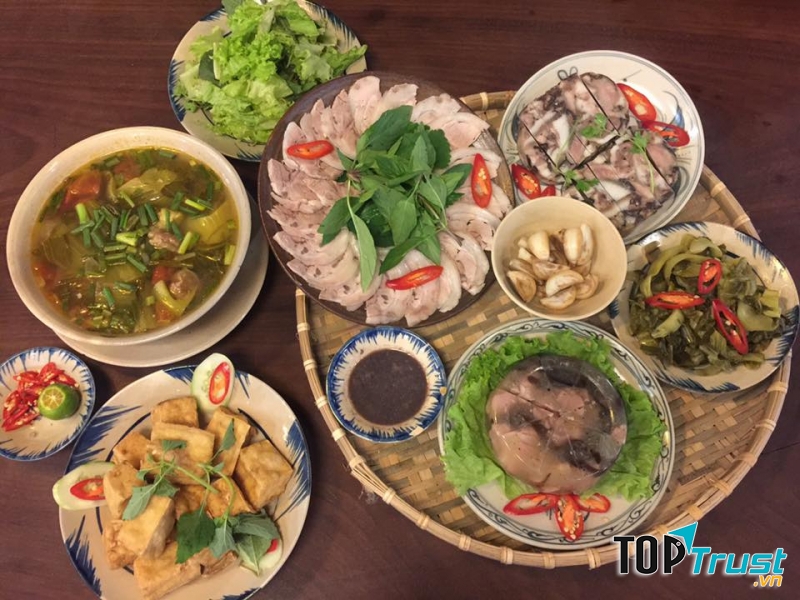 Cơm Nhà Tao - Hoa Phượng