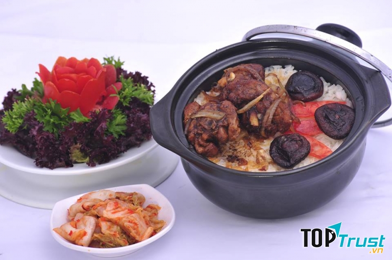Cơm Niêu Hải Sư Singapore