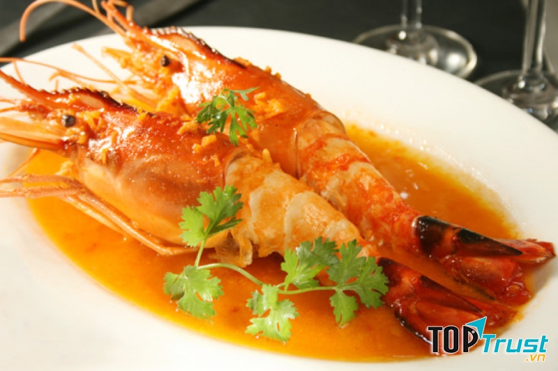 Món Tôm càng kho tàu nổi tiếng