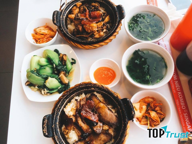 Cơm niêu Kombo
