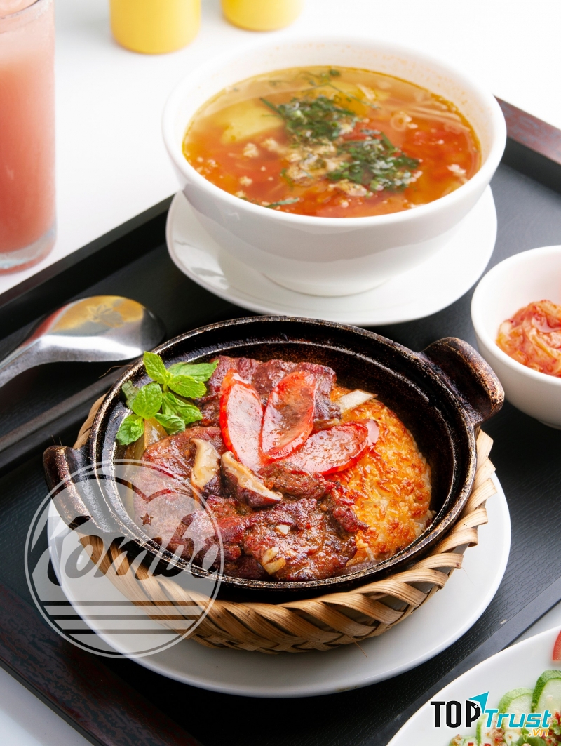 Cơm niêu Singapore Kombo