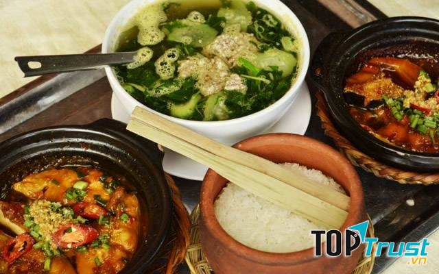 Những món ăn dân dã ở Cơm Niêu Thím Ba