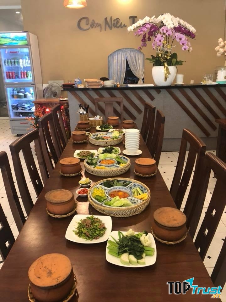 Cơm niêu Trung Sơn