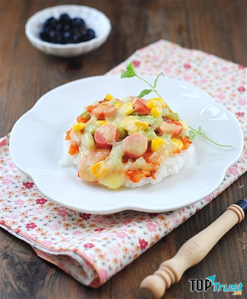 Cơm pizza lạ miệng nhưng vẫn đầy đủ chất dinh dưỡng