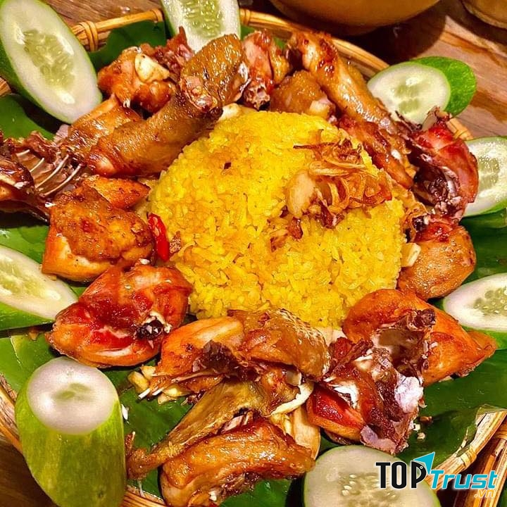 Cơm quê Mười Khó