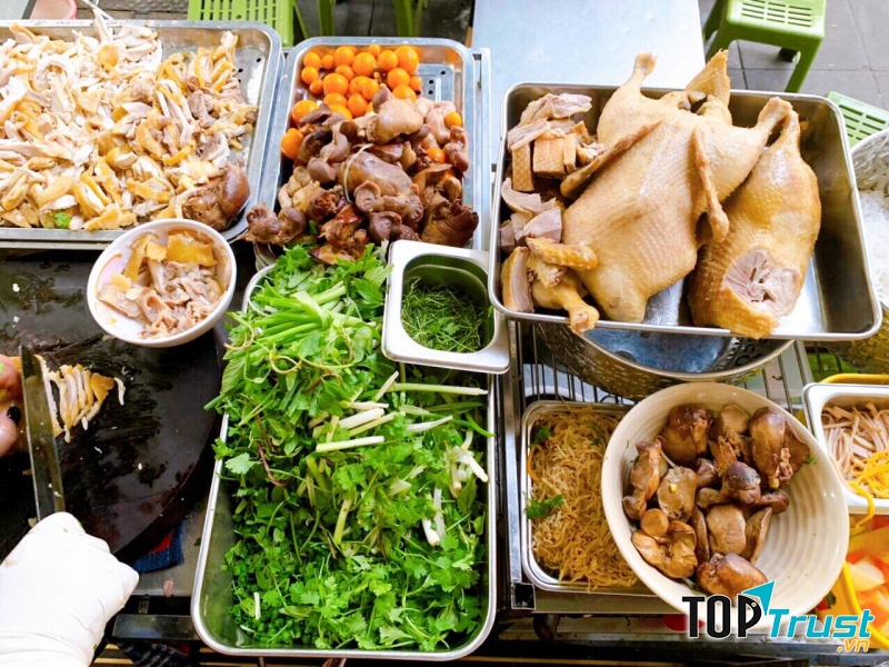 Cơm Rang Gà Quay 29 Bà Triệu