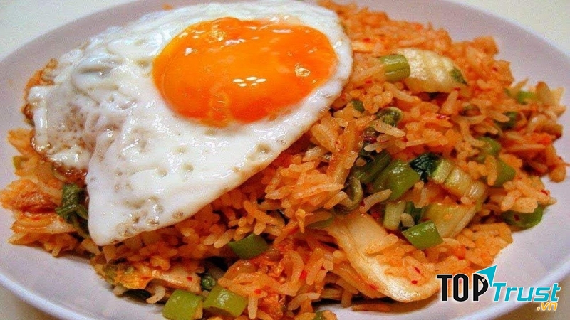 Cơm rang kim chi Hàn Quốc