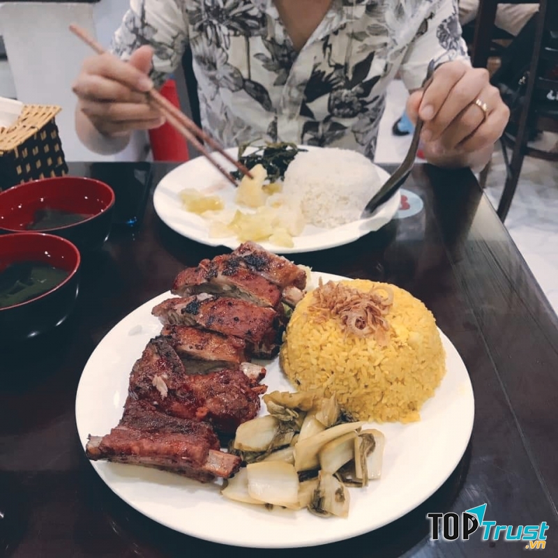 Cơm Sườn 47 Đào Duy Từ - Chi Nhánh Hạ Long