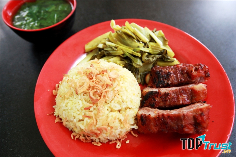 Cơm sườn – Phố Đào Duy Từ