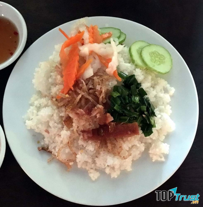 Cơm tấm 18 với nhiều món ngon cho thực khách lựa chọn