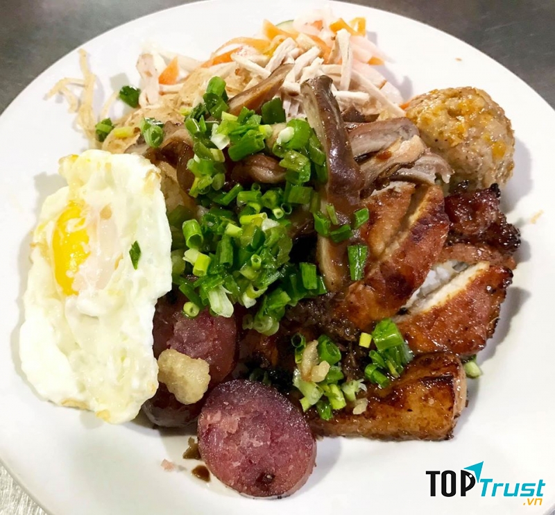 Cơm tấm Nguyễn Văn Lạc