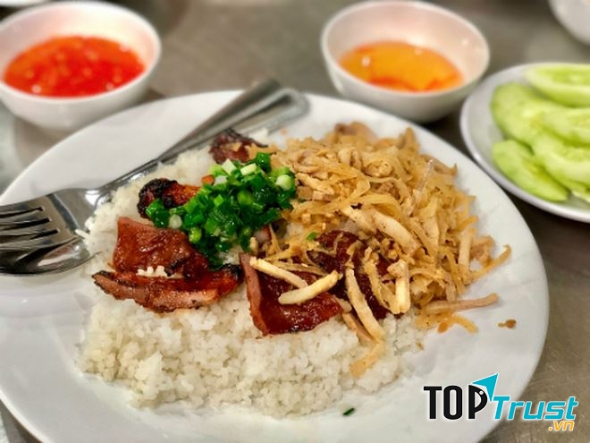 Cơm tấm Đà Lạt quán Mộc
