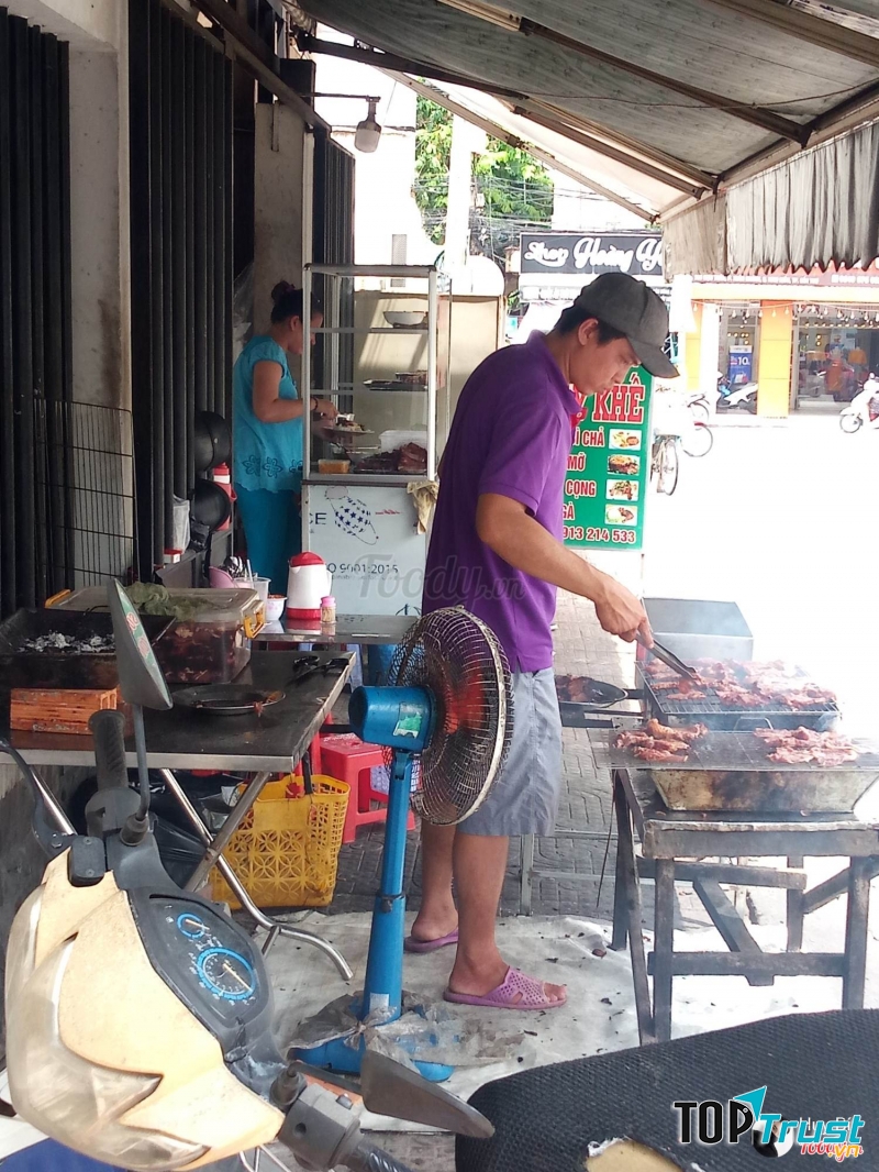 Cơm tấm Phương Nhi (Cây Khế)