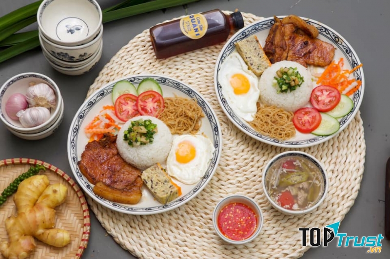 Cơm tấm Quận 1