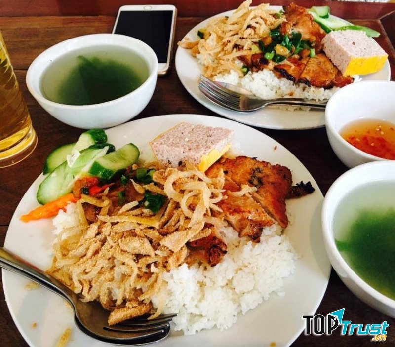 Cơm tấm Sài Gòn Nam Phương