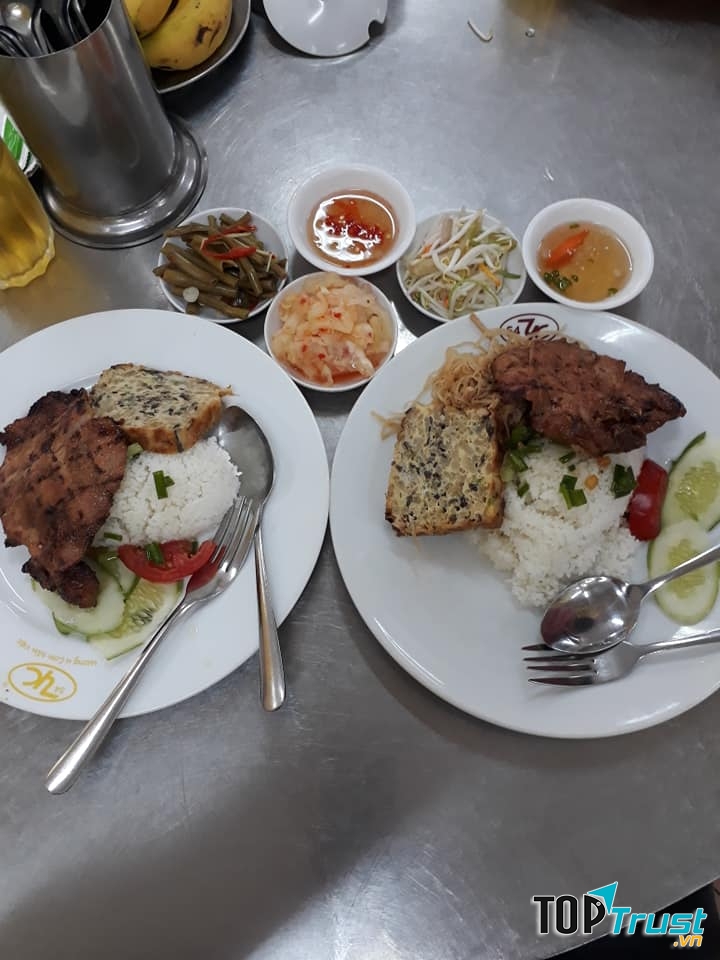 Cơm tấm Thuận Kiều