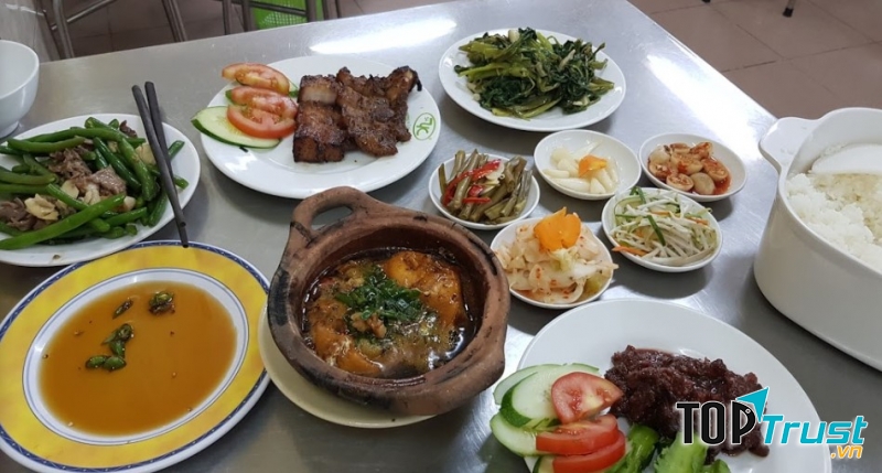 Cơm tấm Thuận Kiều