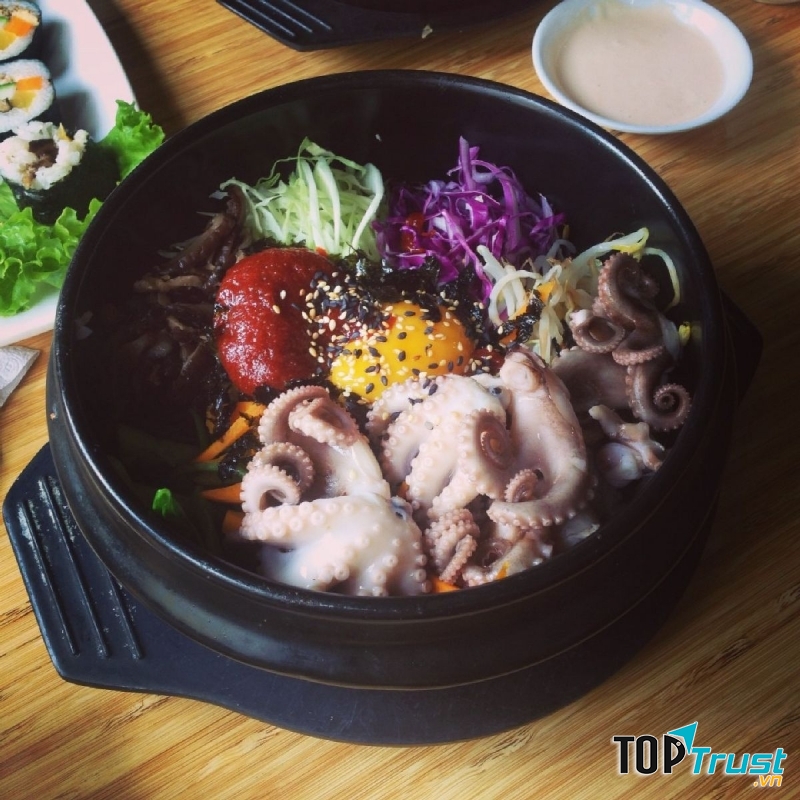 Cơm trộn bạch tuộc tại Hancook Restaurant,