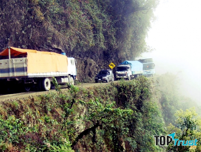 Con đường nguy hiểm nhất thế giới - North Yungas