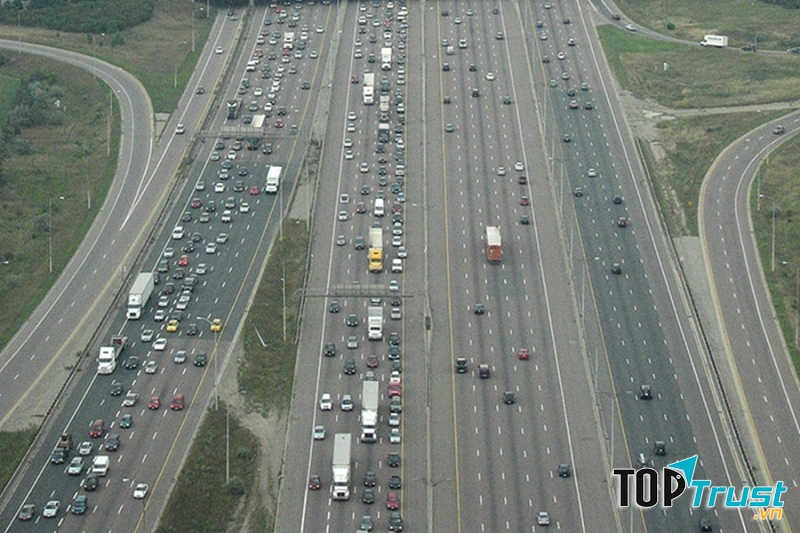 Con đường rộng nhất thế giới - Katy Freeway