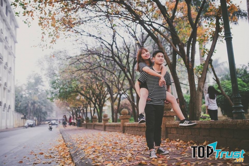 Con người này đã trở thành nơi tác thành cho nhiều cặp đôi yêu nhau (Ảnh Fb Ulis Photography)