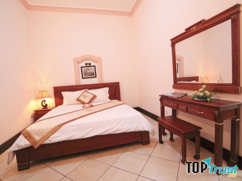 Phòng tại Con Gà Vàng Resort