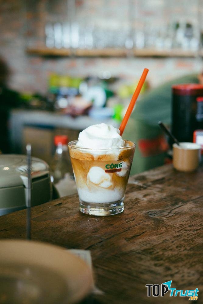 Cộng cafe Hồ Gươm Plaza