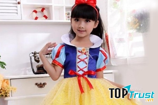 Công chúa Bạch Tuyết đáng yêu