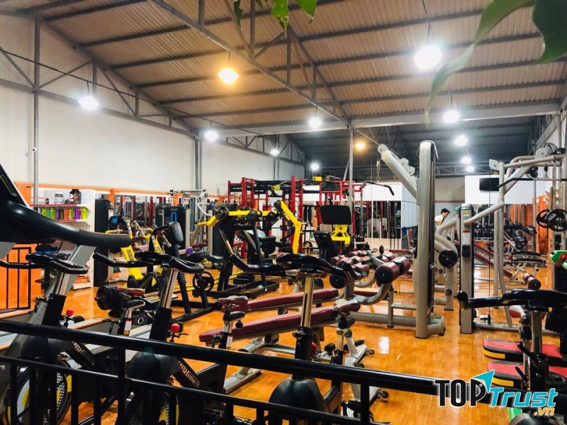 Công Mạnh Fitness Gym Center