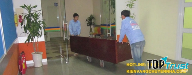 Nhân viên công ty phục vụ rất chuyên nghiệp