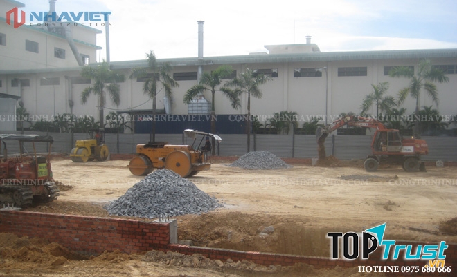 Công trình Nhà Việt thi công.