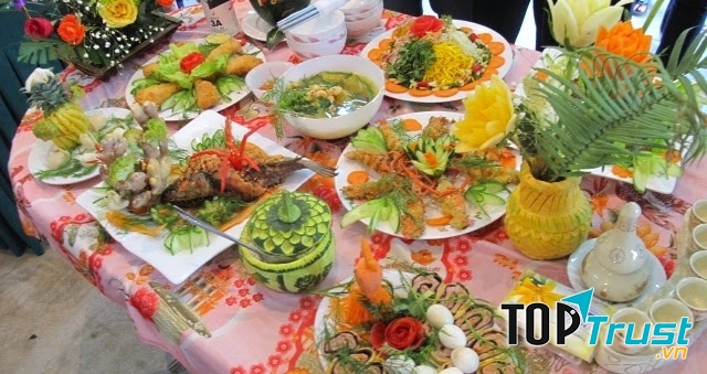 Công ty cổ phần tiệc lưu động Sen