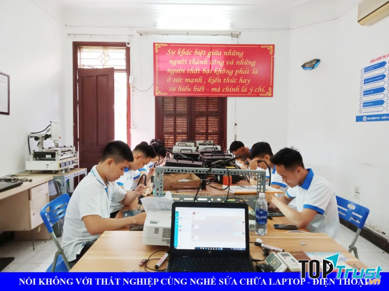 Công ty Cổ phần Học viện iT