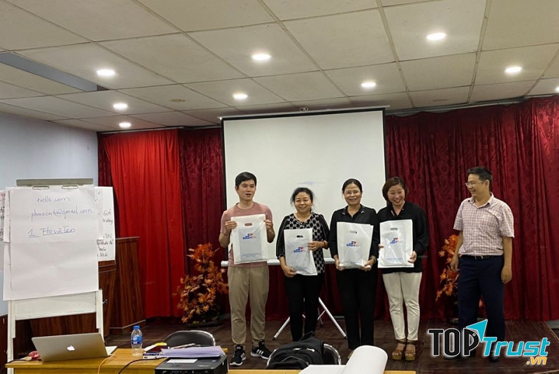 Công ty cổ phần tư vấn và đào tạo Smartpro