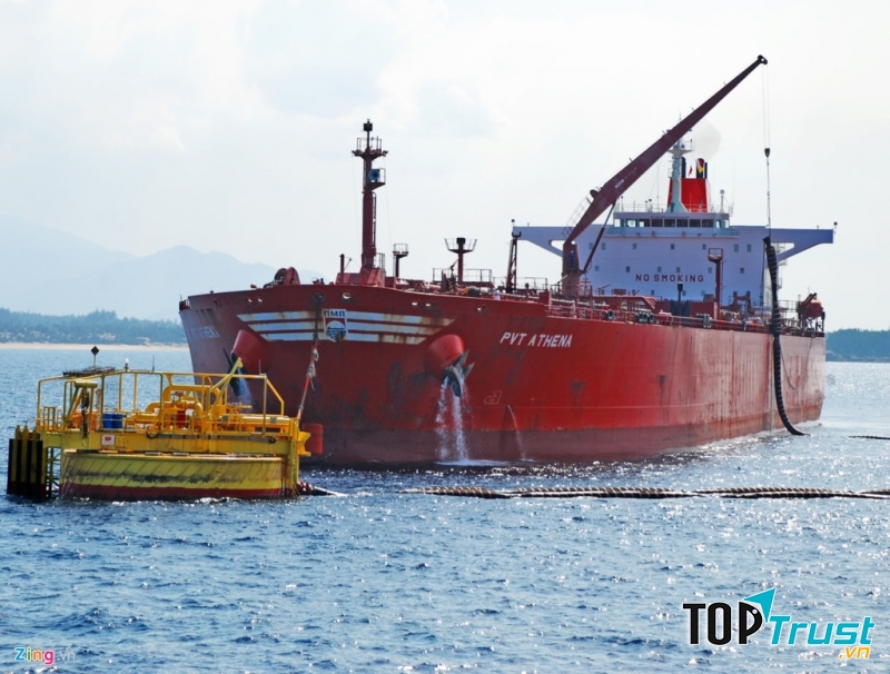 Tàu chở dầu thô Dung Quất