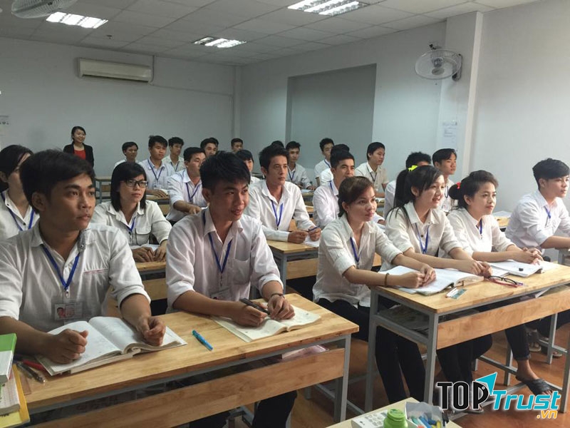 Đã có hàng ngàn người lao động Việt Nam được Coopimex đưa đi làm việc ở các nước Nhật bản, Malaysia, Đài Loan, Nga và Các Tiểu Vương Quốc Ả Rập Thống Nhất (U.A.E),...