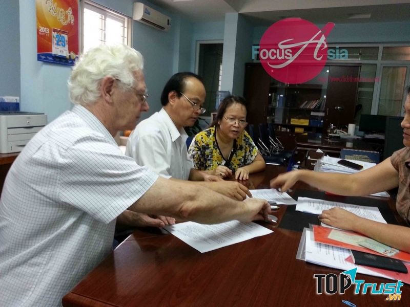 Thế mạnh của công ty là dịch thuật công chứng
