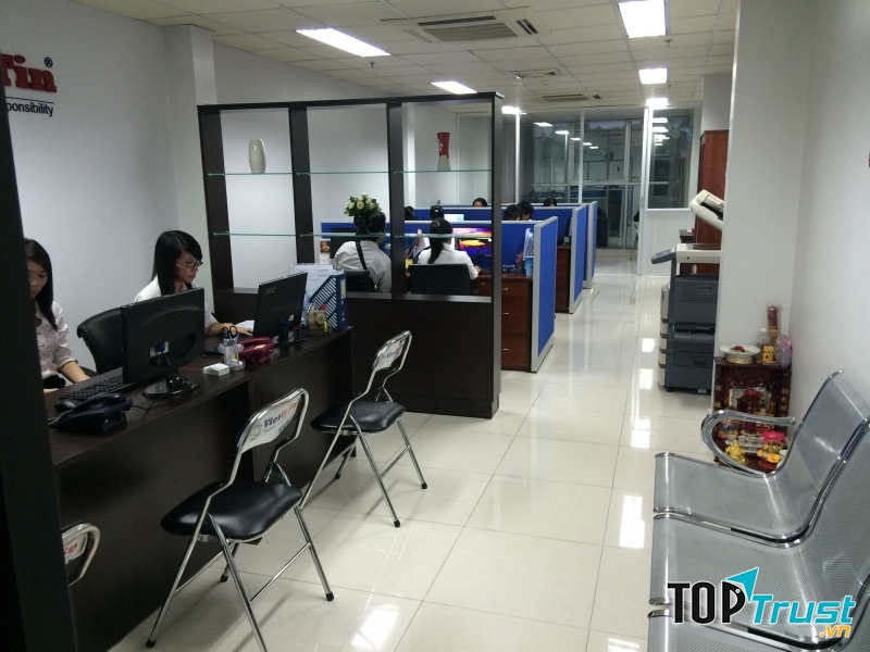 Dịch thuật Việt Uy Tín sở hữu đội ngũ biên dịch và cộng tác viên được chọn lọc khắt khe