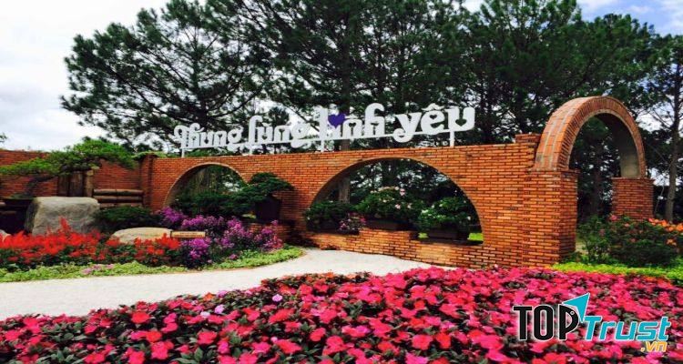 Thung lũng tình yêu