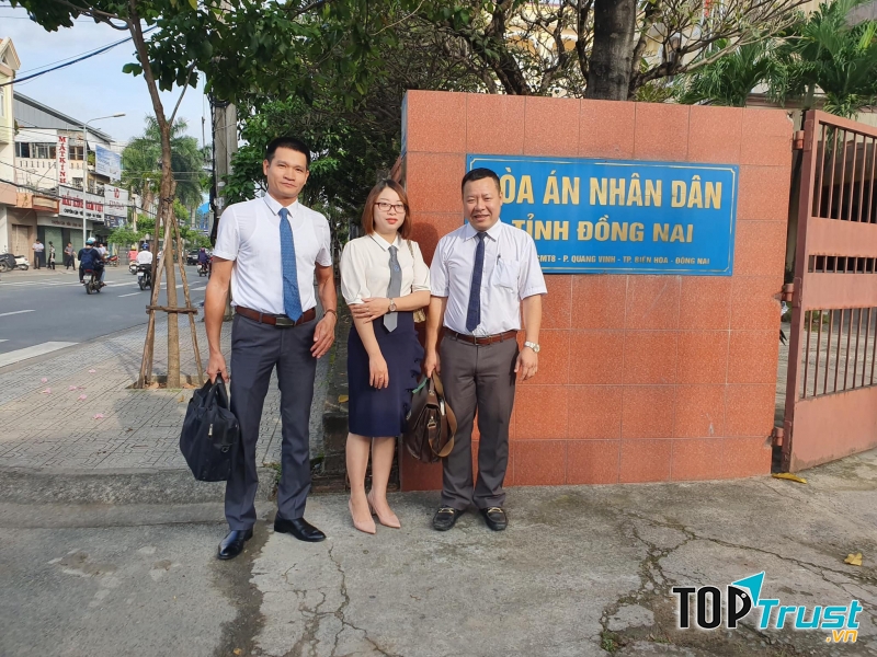 Các Luật sư thuộc Công ty Luật DRAGON tham gia bào chữa cho bị cáo trong vụ án “Tham ô tài sản” tại Công ty xổ số Đồng Nai. Dự kiến, phiên toà kéo dài từ ngày 23-26/6/2020.