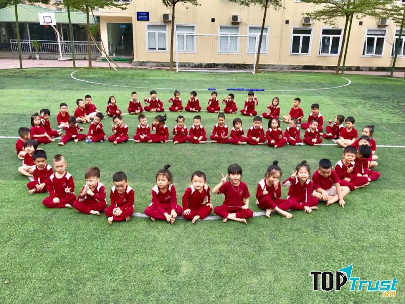 Công Ty May Sư Tử Vàng