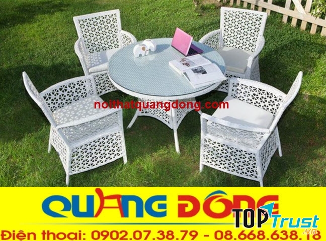 Bàn ghế Quang Đông