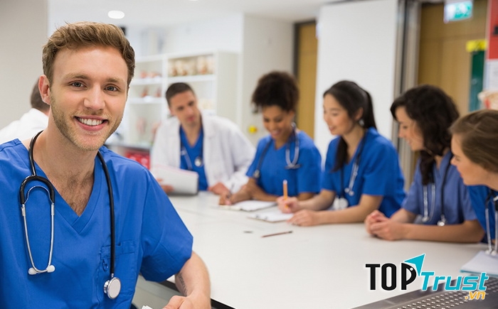 Với đội ngũ gồm những y, bác sĩ, nữ hộ sinh, điều dưỡng tâm huyết