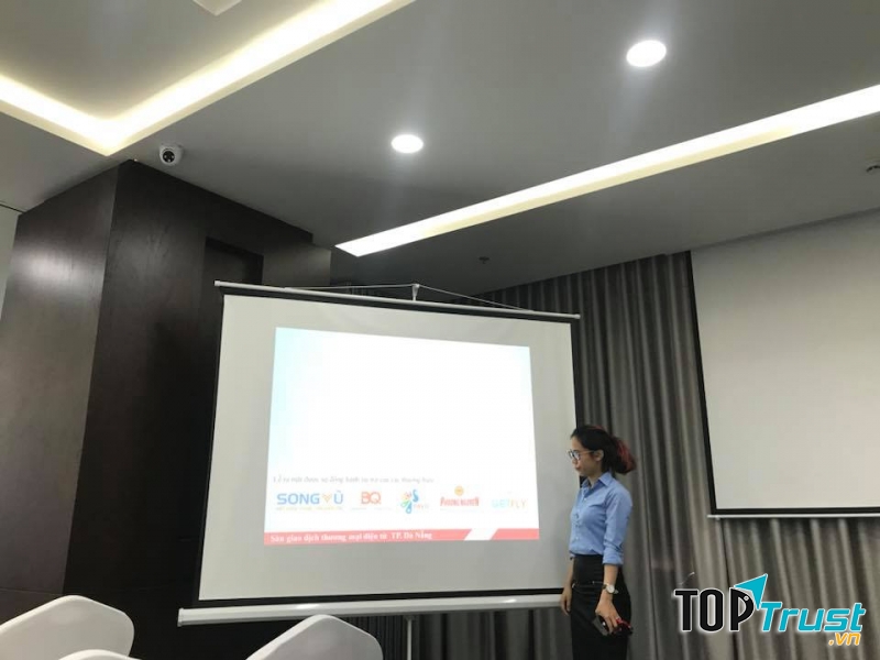 Dịch vụ cho thuê máy chiếu của Song Vũ