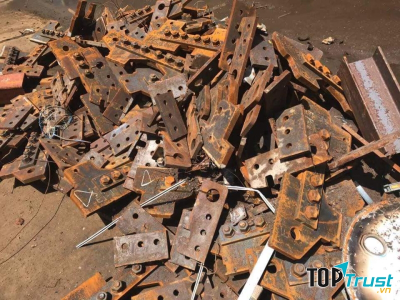 Công ty thu mua phế liệu Mạnh Nhất